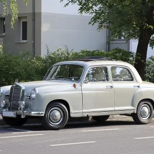 Vintage Mercedes-Benz W 120 Ponton