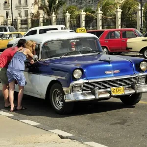 Vintage taxi on the Malecon esplanade