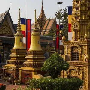 Wat Preah Prohm Rath Temple, Siem Reap Wat Preah Prohm Rath Temple, Siem Reap