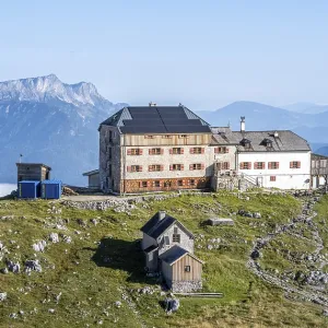 Watzmannhaus, Alpine Club hut on the Watzmann crossing