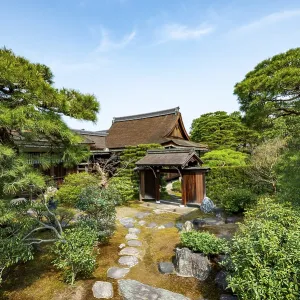 Way to a small gate, Gonaitei Garden