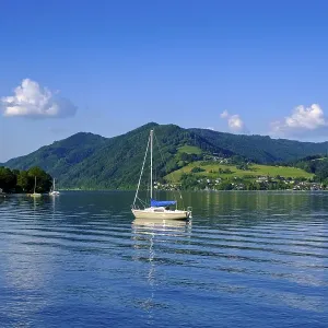 Western shore, near Buchenort, Attersee with Hoellengebirge Western shore, near Buchenort, Attersee with Hoellengebirge