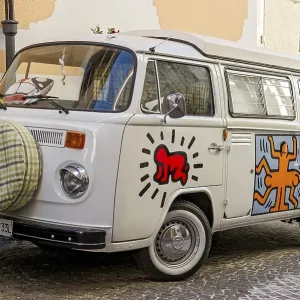 White VW Bus, Camping Bus Volkswagen VW Type 2 T2 White VW Bus, Camping Bus Volkswagen VW Type 2 T2