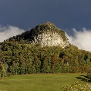 Wisner Flueh in autumn with fog rolling Wisner Flueh in autumn with fog rolling