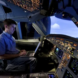 Zentrum fuer Flugsimulation Flight Simulation Center Berlin Zentrum fuer Flugsimulation Flight Simulation Center Berlin