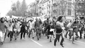 More than 100, 000 people of all political persuasions demonstrated against the intended construction of Runway West
