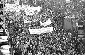 More than 100, 000 people of all political persuasions demonstrated against the intended construction of Runway West