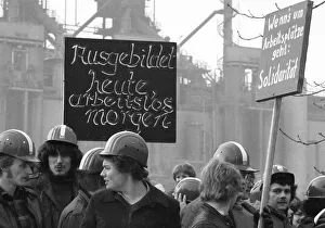 15, 000 steelworkers and their relatives and friends demonstrated against the closure of Maxhuette