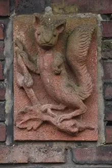 1926-1927 Architect: Figge, relief at a house entrance