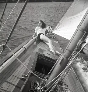 1940s sailing boat