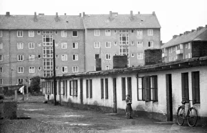 In 1954, there were still numerous precarious flats in barracks
