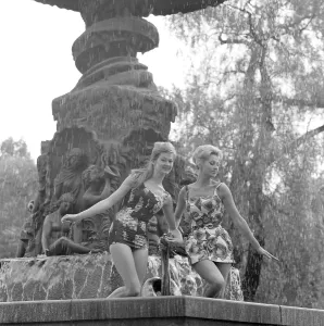 1960s summer fashion