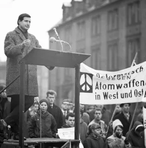 The 1964 Easter March led by the Campaign for Disarmament