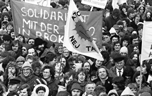 More than 20, 000 opponents of nuclear power demonstrated in Itzehoe against a nuclear power plant in Brokdorf on 19