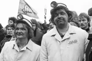 More than 20, 000 opponents of nuclear power demonstrated in Itzehoe against a nuclear power plant in Brokdorf on 19