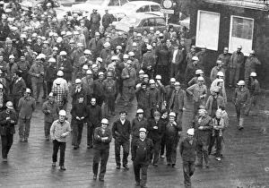 2000 steelworkers of the Henrichshuette in Hattingen demonstrated on 29