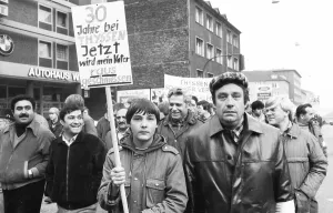 2000 steelworkers and their relatives demonstrated out of concern for their jobs at the Schalker Verein (Thyssen AG)