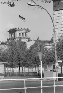 25.10.1970, GDR, East Berlin, view from the street Unter den Linden to the flag of the Federal Republic of Germany on the Reichstag, which is located in the western part of Berlin. East Berlin, Berlin-Mitte, GDR GDR