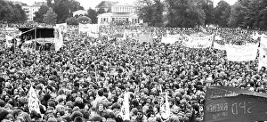 More than 300, 000 people attended the largest peace demonstration in Germany to date in Bonn's Hofgarten in