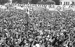 More than 300, 000 people attended the largest peace demonstration in Germany up to that time in Bonn's Hofgarten