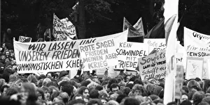 More than 300, 000 people attended the largest peace demonstration in Germany up to that time in Bonn's Hofgarten