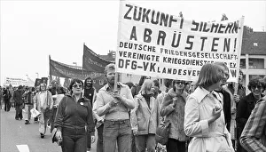 More than 40, 000 supporters of the peace movement gathered for a demonstration for disarmament in Bonn