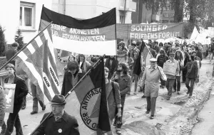 About 7000 supporters of the peace movement demonstrated against new nuclear missiles