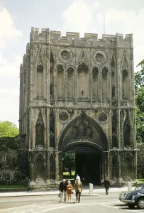 Abbey gatehouse, Bury St Edmunds, Suffolk, England, UK Juli 1972