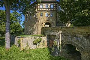 Access to the moated castle Sachsenheim