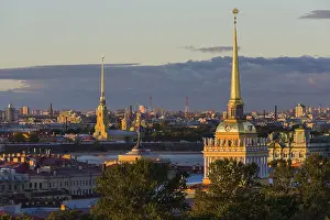 The Admiralty Building, headquarter of the Russian Navy