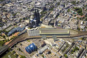 Aerial view, city centre with Cologne Cathedral and central station