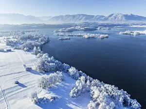 Category Mountain Landscapes Prints: Aerial view of a lake in front of mountains