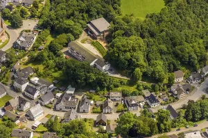 Aerial view, primary school Am Kreuzberg
