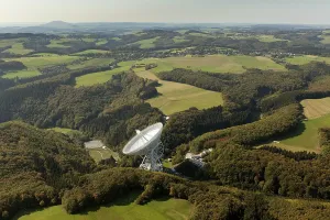 Aerial view, radio telescope, Effelsberg