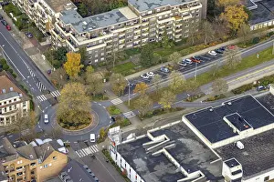 Aerial view, roundabout with tree at HumboldtstraBe