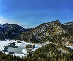 Category Mountain Landscapes Prints: Aerial view of the snow-covered Weitsee and Loedensee
