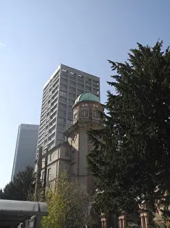 AFE tower, Frankfurt, university