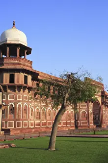 Agra fort built in 16th Century by Mughal emperor
