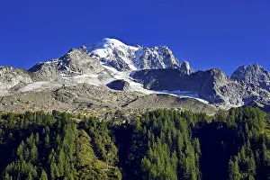 Framed Print : Aiguille des Grands Montets and snow-covered Aiguille Verte