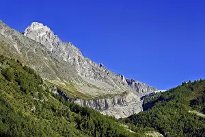 Framed Print : Aiguille du Chardonnet, front foothills of the Argentiere glacier
