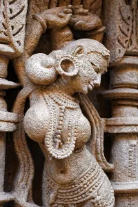 Alasika, Rani ki vav, underground structure