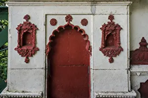 Alcoves in Sayaji Baug, Vadodara