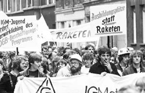 All individual trade unions in the DGB demonstrated together with about 50