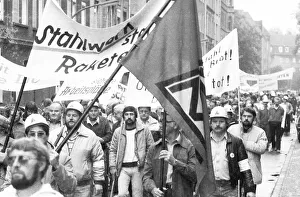 All individual trade unions in the DGB demonstrated together with about 50