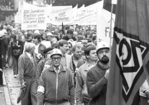 All individual trade unions in the DGB demonstrated together with about 50