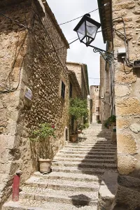 Alleyway, Fornalutx, Mallorca, Majorca