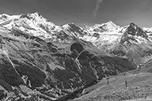 Alpine meadows at the summit of Corne de Sorebois