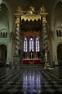 Altar in Notre Dame Cathedral, Verdun