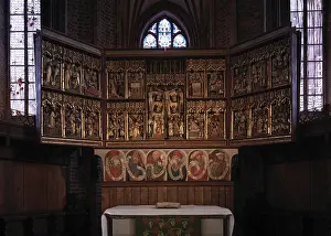 Altar, Saint, Saint