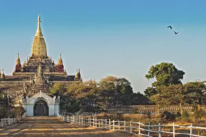 Ananda temple, Pagan, Bagan, Burma, Myanmar, 1999